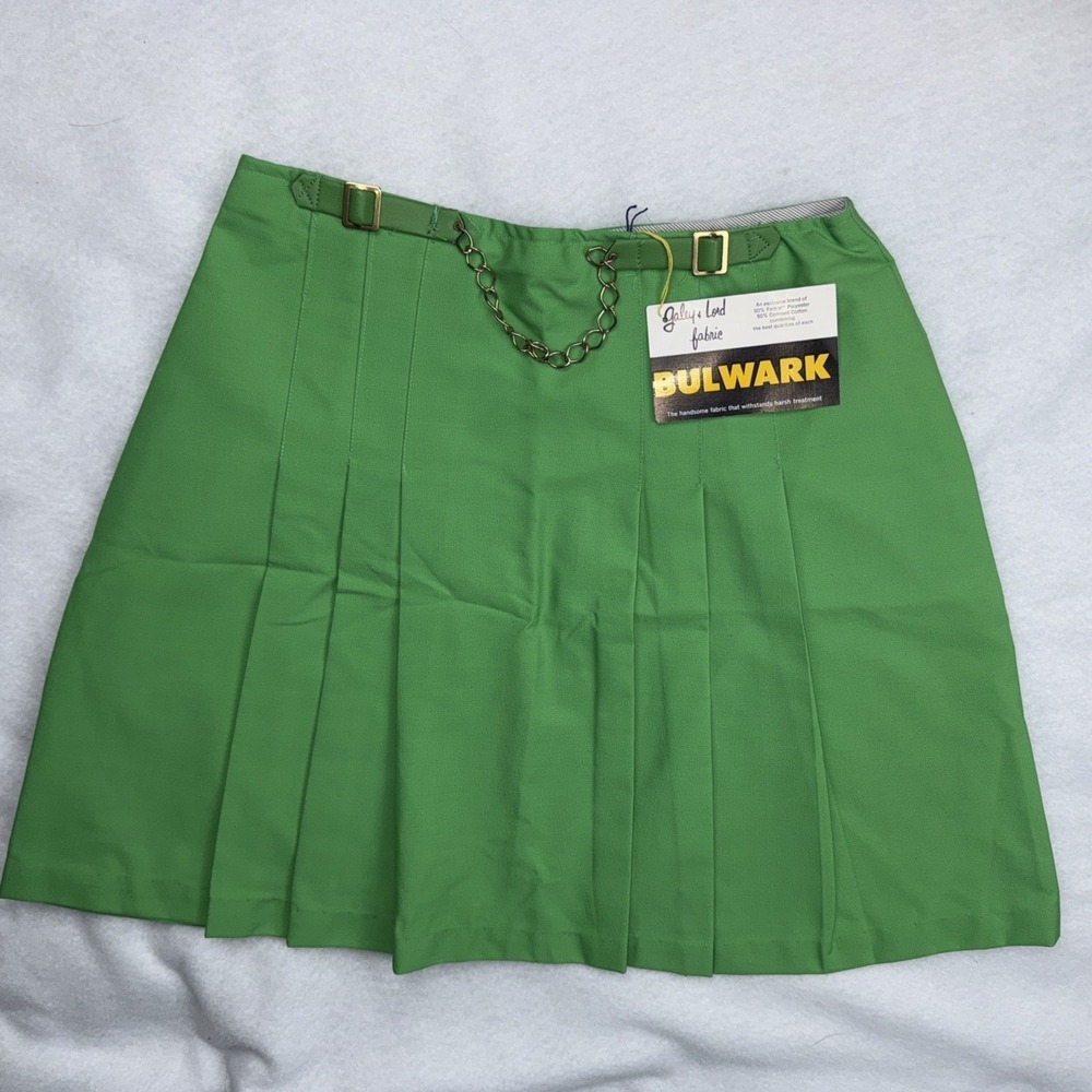 Vintage Green Skirt Bulwark‎